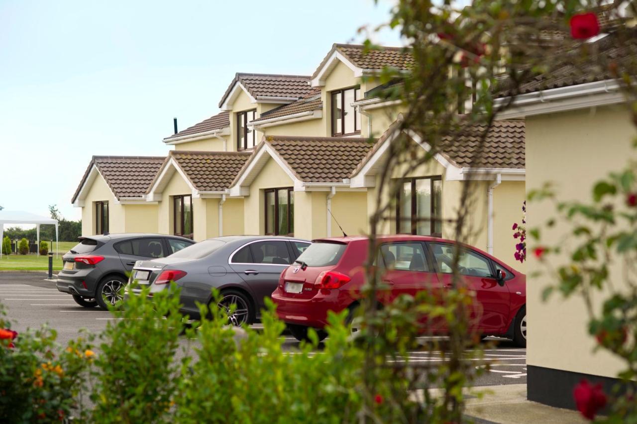 Hillview House Hotel Lusk Ngoại thất bức ảnh
