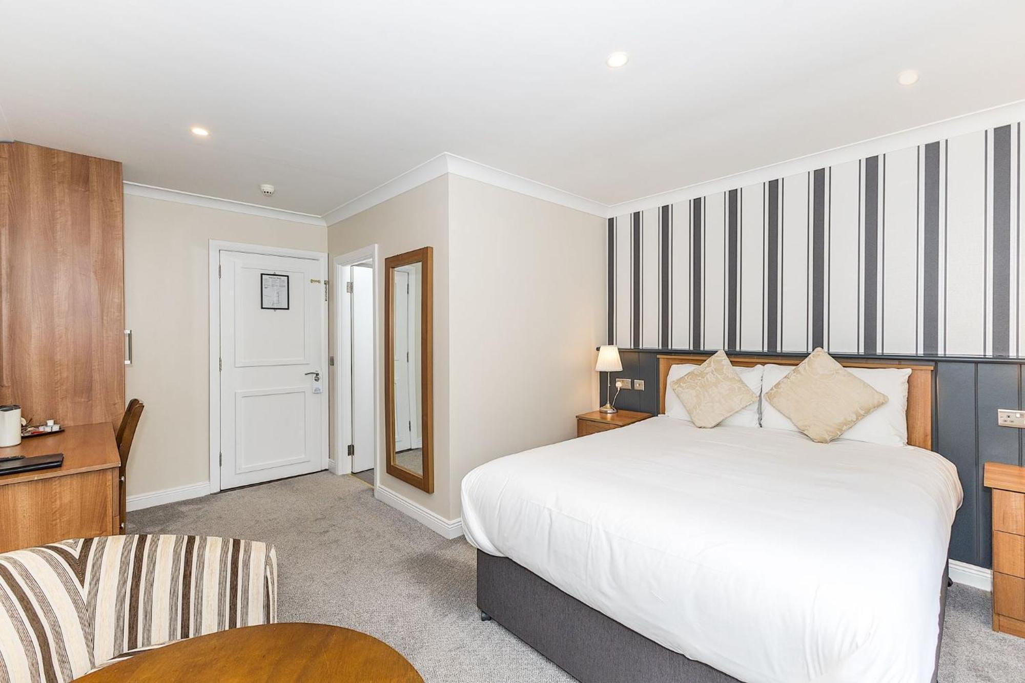 Hillview House Hotel Lusk Ngoại thất bức ảnh