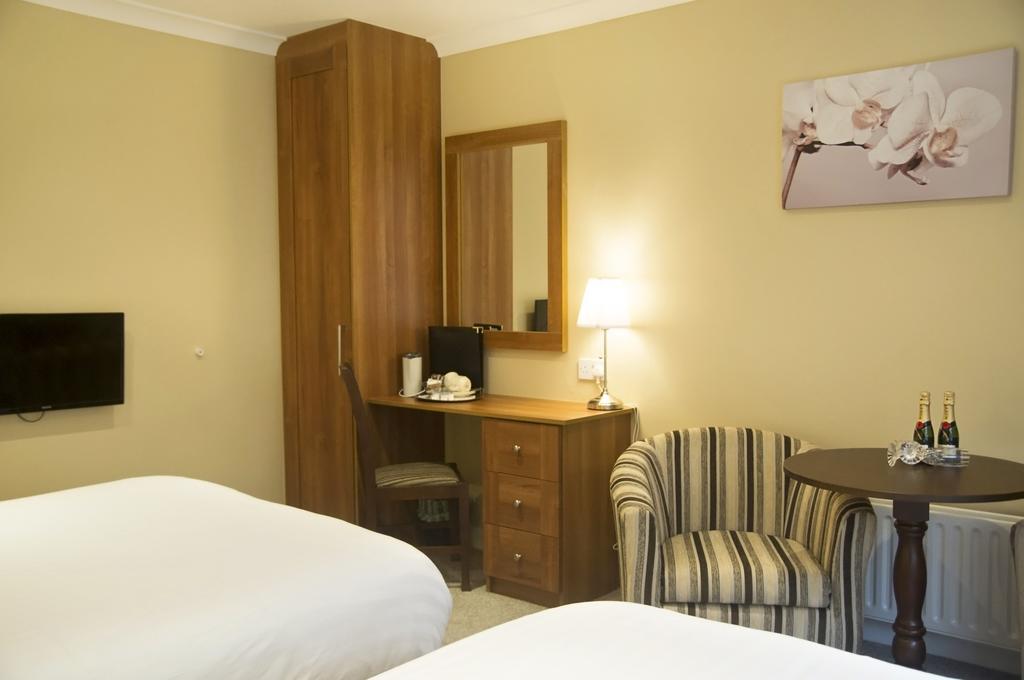 Hillview House Hotel Lusk Ngoại thất bức ảnh