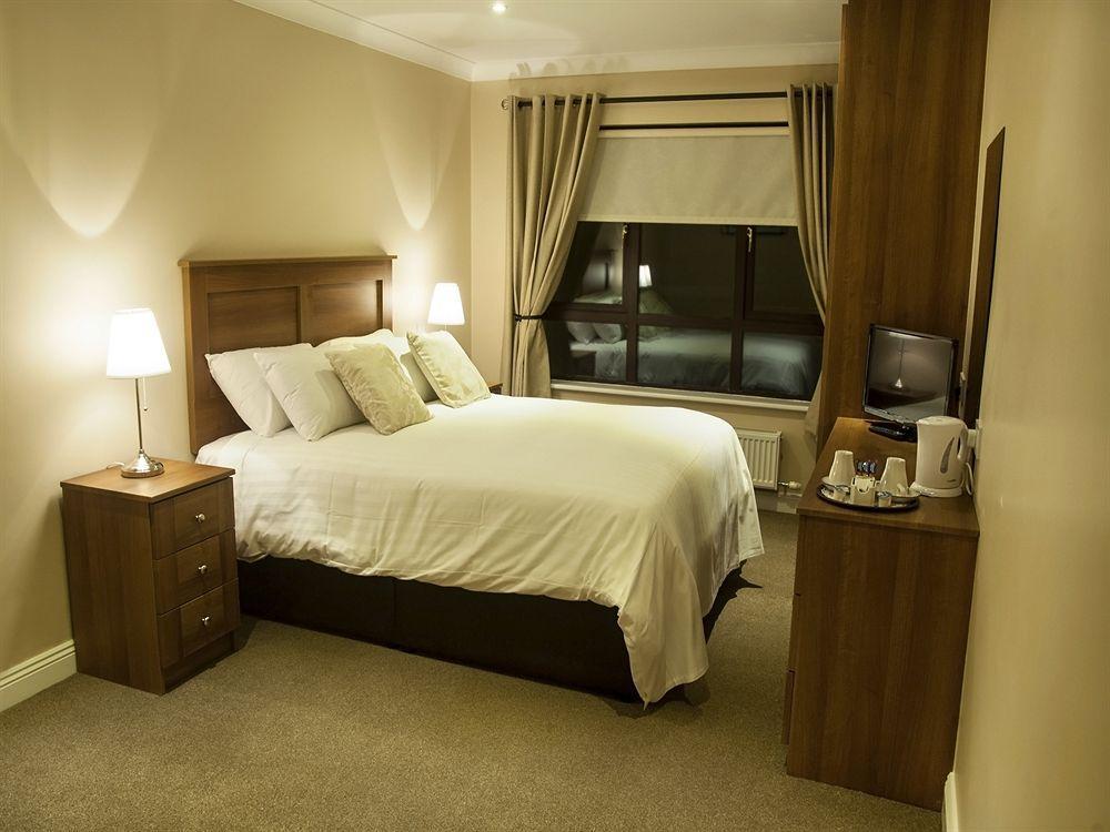 Hillview House Hotel Lusk Ngoại thất bức ảnh