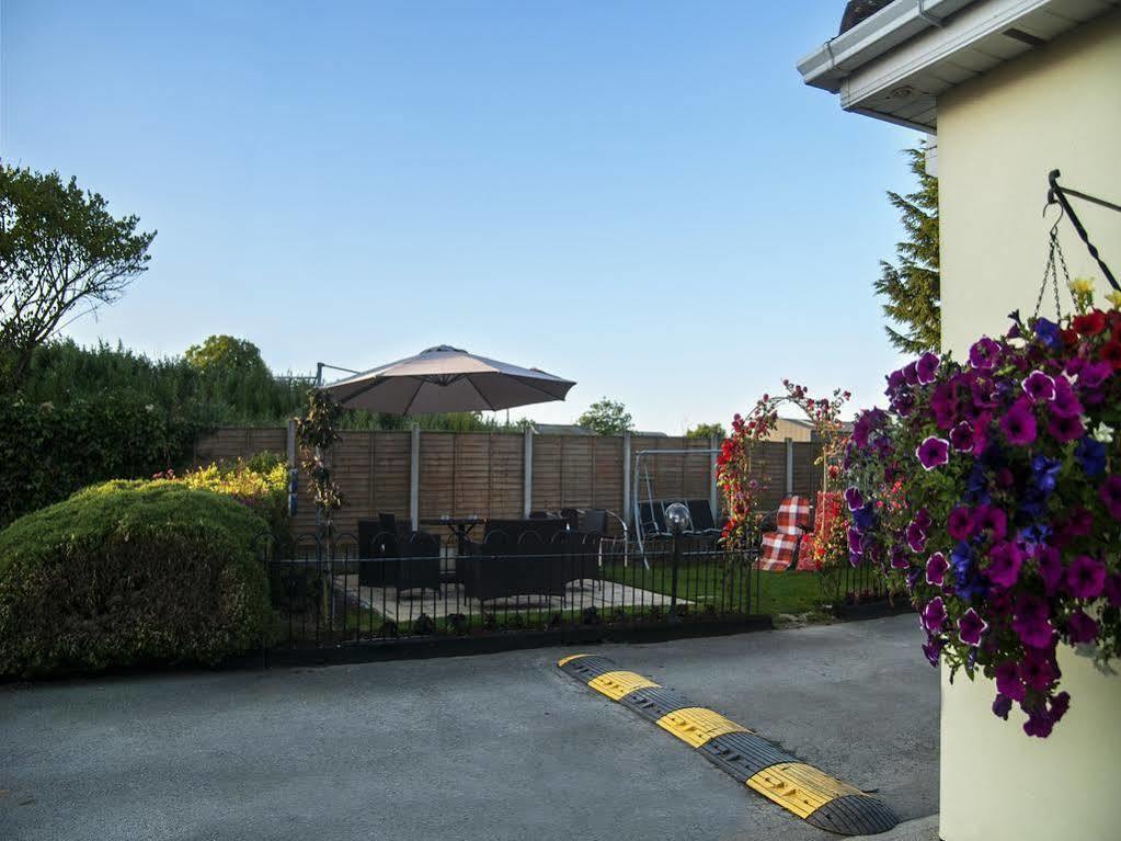 Hillview House Hotel Lusk Ngoại thất bức ảnh